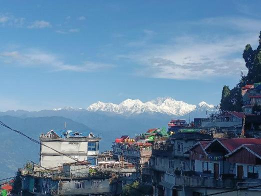 Hotel Jaswin Shanti Priya Darjeeling  Exterior foto